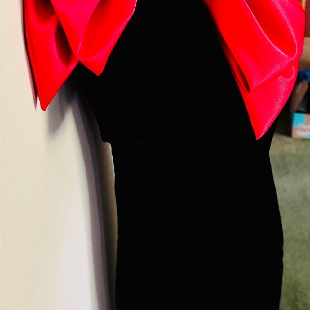 Vintage Jessica Howard Sz 6 One Shoulder Red Satin Bow and Black Velvet Dress - Picture 6 of 16